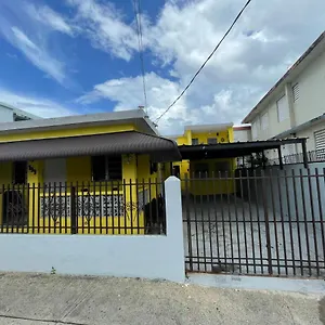Aponte-walking Distance To Ocean Park Beach, Restaurants, Bars, Trendy Calle Loiza Holiday home